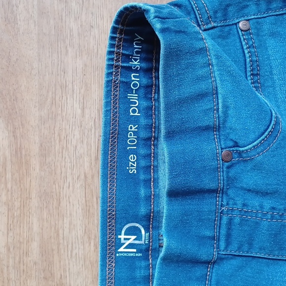 New direction pull on jeans stretch size 8 P - Picture 2 of 3